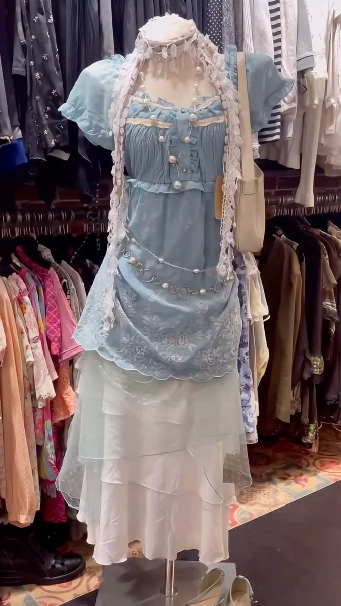 lesfilm's tweet photo. i feel like vodysnitsa would dress like this,,, https://t.co/lsI5dp6mFe