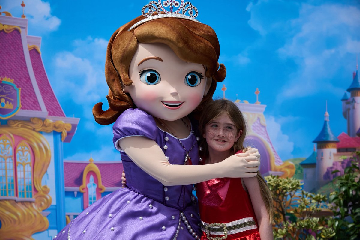 DisneyJr's tweet photo. Thank you to everyone who joined us for the Disney Jr. Let’s Play! Party during #D23Day at Disneyland Resort yesterday! 🎉

Keep the fun going all weekend with Disney Jr. Let’s Play! at Downtown Disney District! Join us daily for the Let’s Play Bubble Experience, musical performances, dance parties featuring Disney Jr. favorites, arts & crafts, and more.