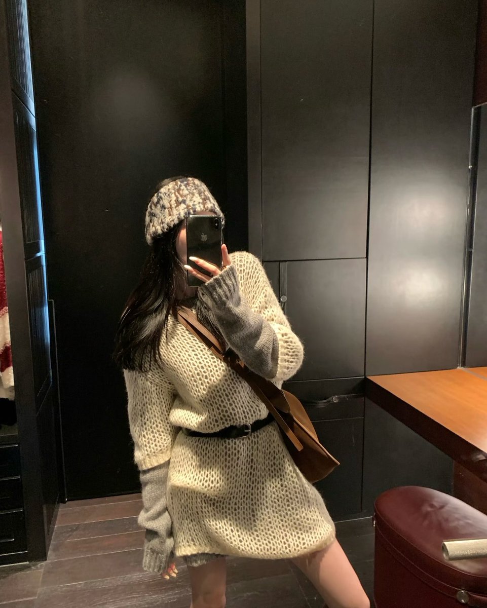leny8720's tweet photo. مرحباً بك، أتمنى لك يوماً سعيداً مليئاً بالصحة والسعادة، وأن نلتقي قريباً بابتسامة لا تُنسى وحب لا ينتهي.
eHkia https://t.co/4XivOr0Xxs