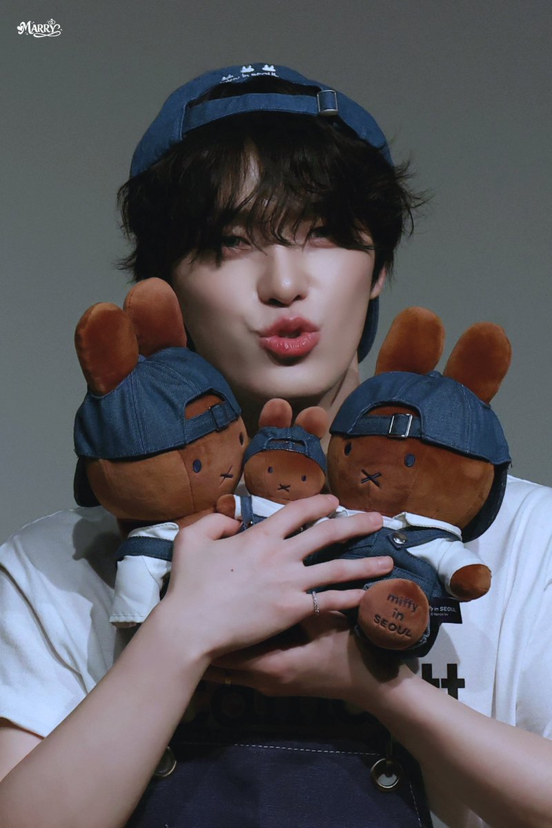 marry_dino211's tweet photo. 260814 #디노 #dino
디노가 너무 좋다💛 https://t.co/dMKoLtGwDR