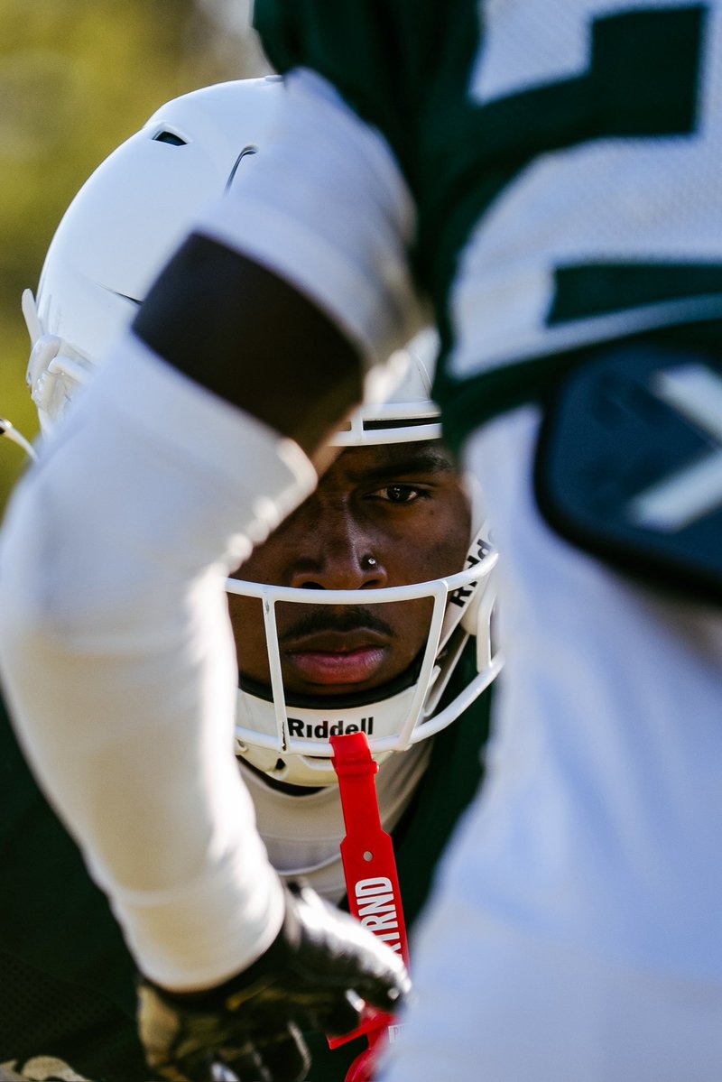 SacHornetsFB's tweet photo. 𝙇𝘼𝙎𝙀𝙍 𝙁𝙊𝘾𝙐𝙎 🎧

#StingersUp | #GreenLine | #ZoTime https://t.co/h5f5TuKFTN