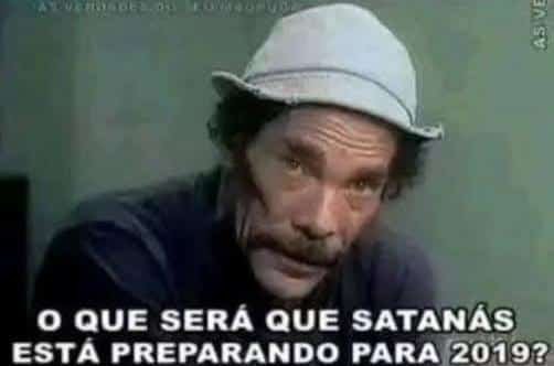 JoaoPrimata's tweet photo. Depois de quase 1 ano na empresa eu pedi pro meu chefe pra fazer o meu crachá e ele me olhou assim https://t.co/RV7Ytdci5r
