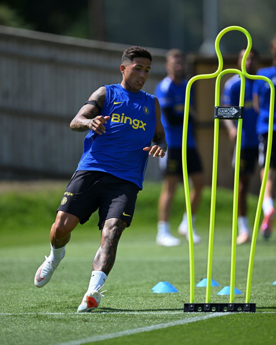 FrankMoses_CFC2's tweet photo. FOCUS: Enzo Fernandez in training today! #CFC https://t.co/prsruYTD4N