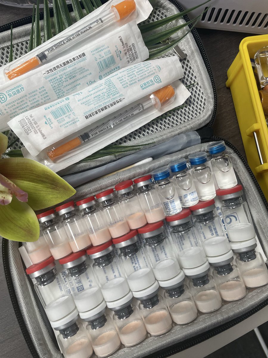 lunavi8k's tweet photo. “Everyone wants the results of peptides, but nobody wants to talk about the risks. Are we chasing better bodies—or just getting better at ignoring the consequences?”

#Peptides #Fitness #Biohacking https://t.co/DJlGHdaNVN
