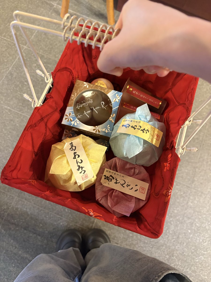 rnklx7's tweet photo. @morihachi08 森八の和菓子が大好きです！能登の宝ゼリーがかわいくて全種類買っちゃいました*ˊᵕˋ*❤️ https://t.co/7jiZwDzQjH