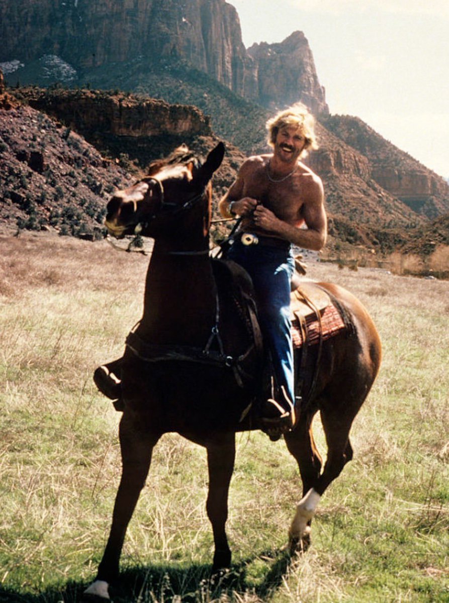_starrshine_'s tweet photo. Robert Redford, 1979 https://t.co/O9ug22wy1H