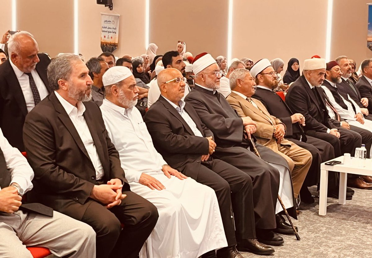sahinbingoltr's tweet photo. 📍İstanbul-İbn Haldun Üniversitesi
Bugün İstanbul’da komşum, dostum 
Merkezi Katar’ın başkenti Doha’da bulunan “Dünya Müslüman Âlimler Birliği Başkanı kıymetli ekonomist alim ve düşünür Prof.Dr.Ali Muhyiddin Al-Karadaği ile birlikte İbn Haldun Üniversitesinde ki toplantıya iştirak ettik. Bu güzel organizasyonda ev sahipliği yapan Mütevelli Heyeti Başkanı Prof.Dr.İrfan Gündüz hocamız ve emeği geçen herkese şükranlarımızı sunarız.@ibnhalduni 
@Ali_AlQaradaghi @bilalerdoganedt 
@bilalerdogan_TR @hmgunay