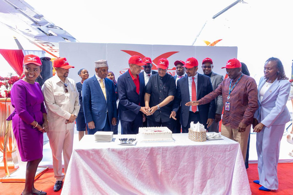 KahongeMaureen's tweet photo. Congratulations to Skyward Airlines @SkywardAirline for the Nairobi - Garissa route launch. It was a pleasure to be part of the ceremony this week.
#connectivity
#tembeakenya
#AFRAA
#BetterSkiesForAfrica https://t.co/g238SXCYiw