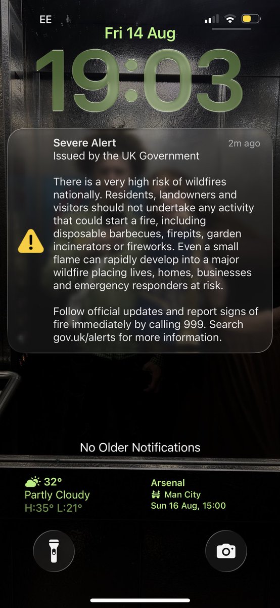 248jonn's tweet photo. Why they scaring me like that thought ww3 started https://t.co/M0nCBJdF2M