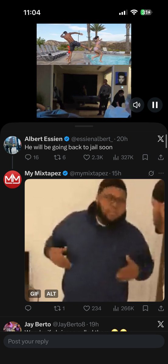 oshwart's tweet photo. @Bojandav10 @mymixtapez what are ya a fuckin parrot? https://t.co/6fTMyEFKHZ