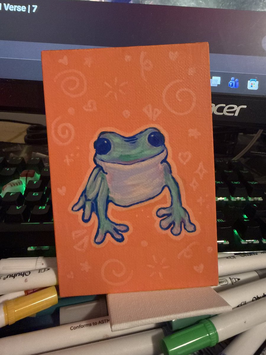 zoyaavt's tweet photo. painted this for a market the other day and gosh i might have to keep it for myself it’s so cute https://t.co/ogTslbW1Gr