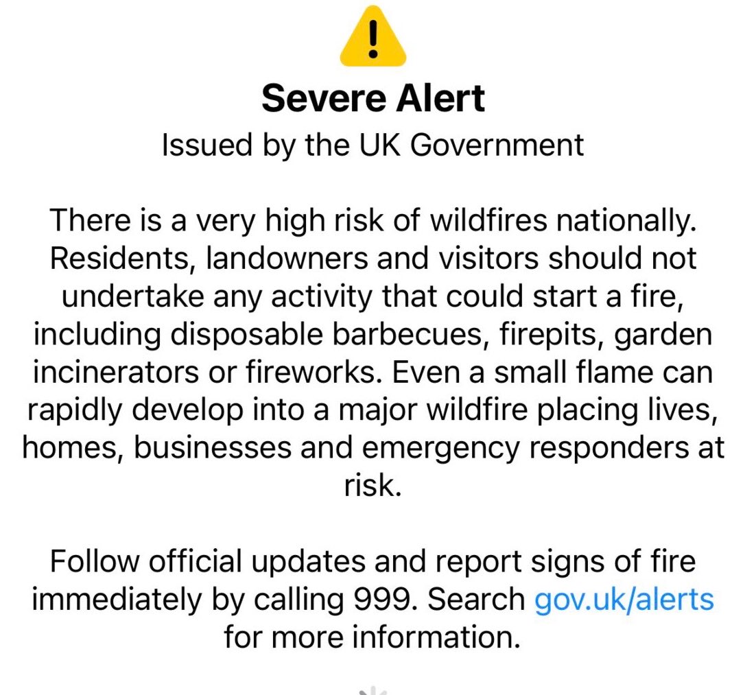 RussAppleby's tweet photo. Cheers guys, that shat me up so much I dropped my Zippo whilst walking the dog & now the field is like a scene from Backdraft 👍🏼
#WildFire #UKgovernment
#severealert #alert #iphonealert #govwarning #government #warning https://t.co/jj1WJDDlbw