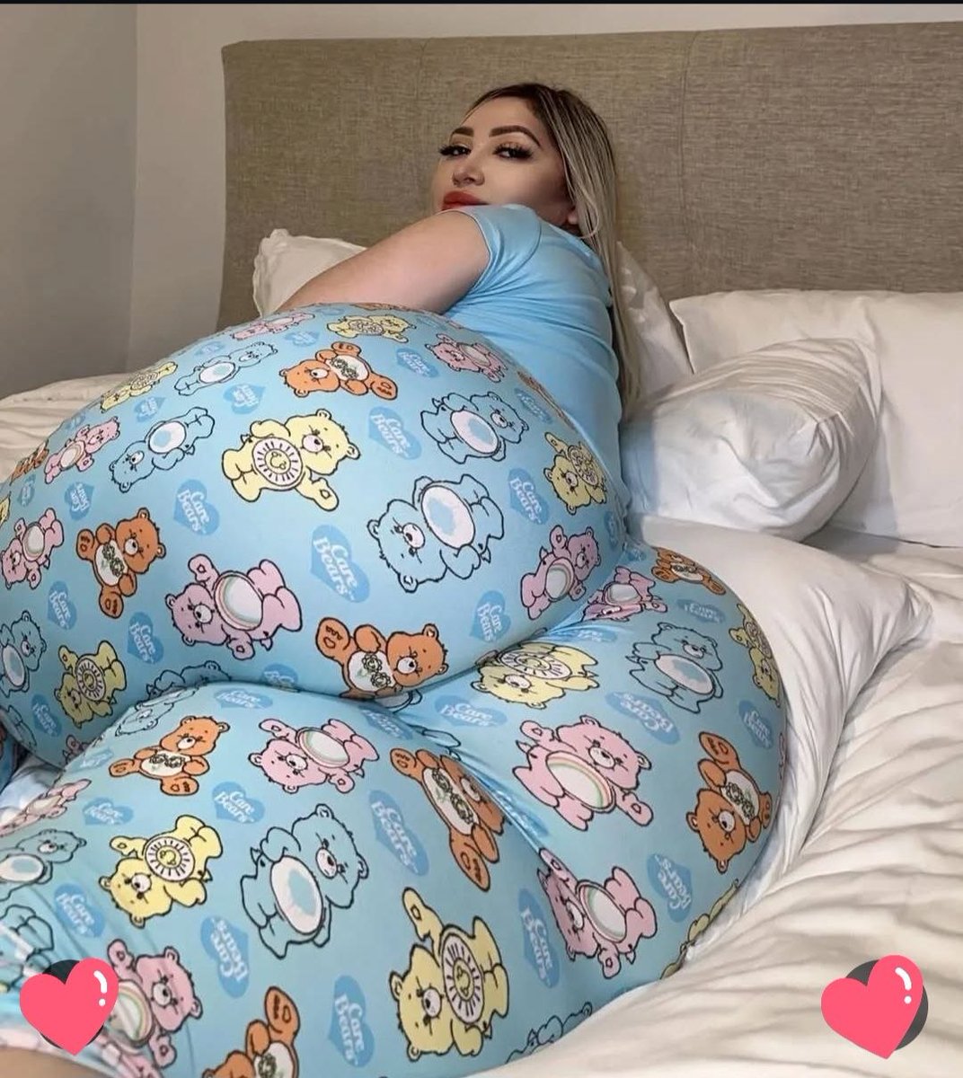 britneytekiero's tweet photo. do you like big ones? https://t.co/LEj1DuUC88