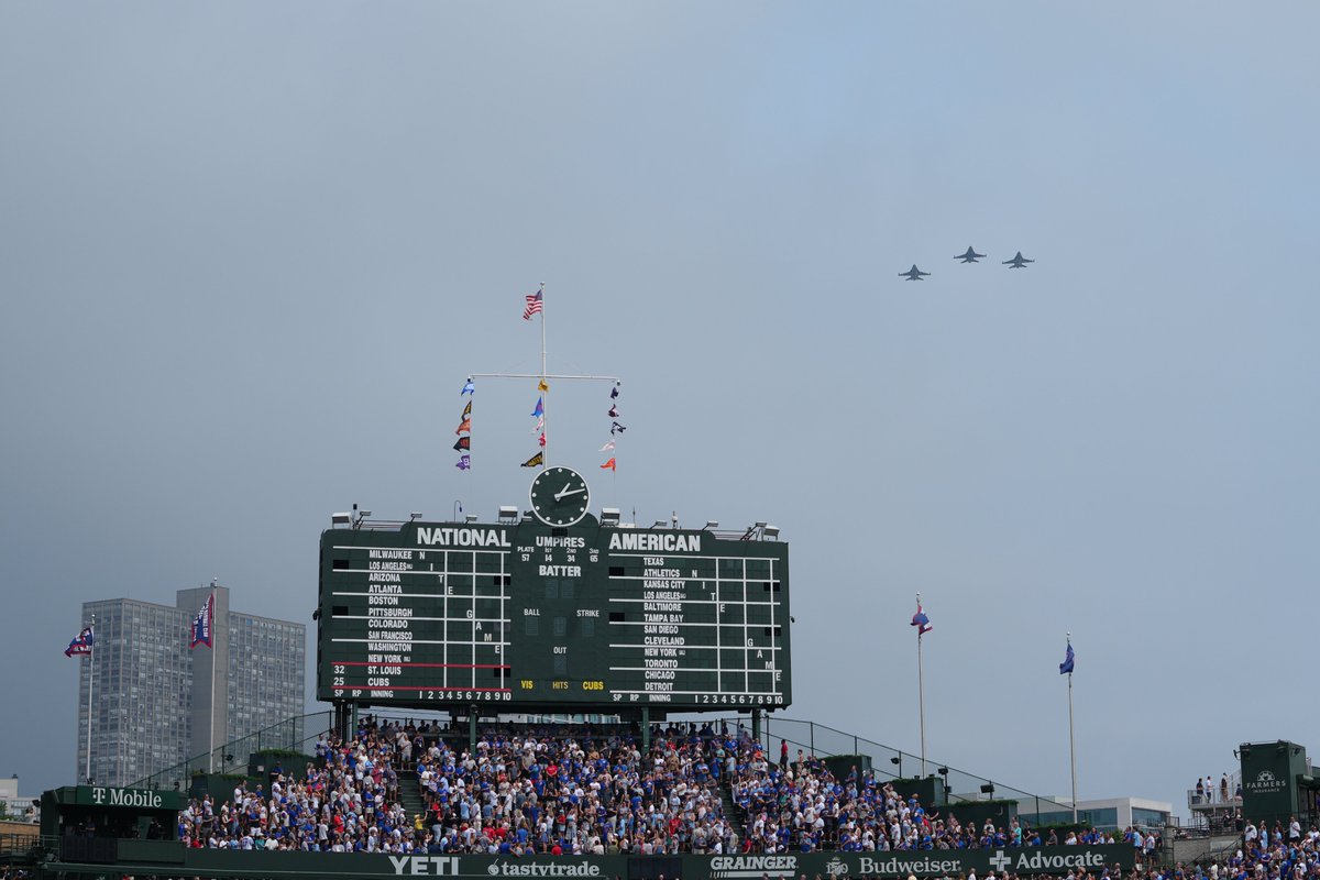 ofcwrigleyfield's tweet photo. Flyovers and 1:20 baseball. https://t.co/ih64LMsAyG