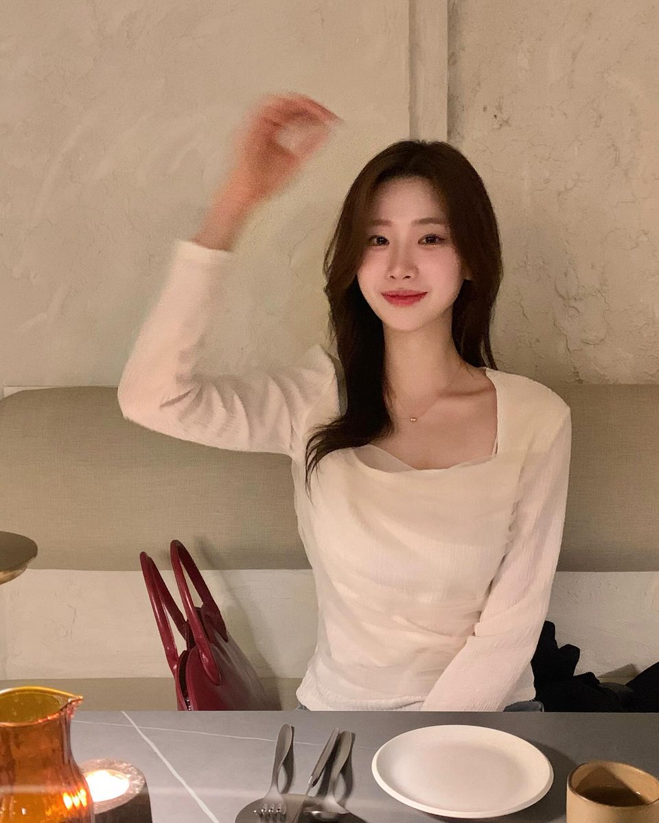 SIMONESDANIEL's tweet photo. Greetings from my side ✨ the world is a better place with you in it—go shine today! 💖
QgSyV https://t.co/LGLY2iC7Lj