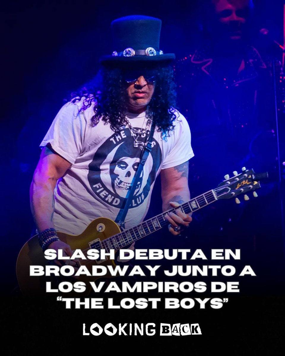 lookingback95's tweet photo. ��De los estadios a Broadway! 🎸 Slash debutó en el teatro junto al elenco de 'The Lost Boys', el musical ganador del Tony del que también es coproductor. Tocó en vivo "Have to Have You" e hizo vibrar a todo el público. 🩸⚡ #Slash #GunsNRoses #TheLostBoys https://t.co/VTnepyMO4K