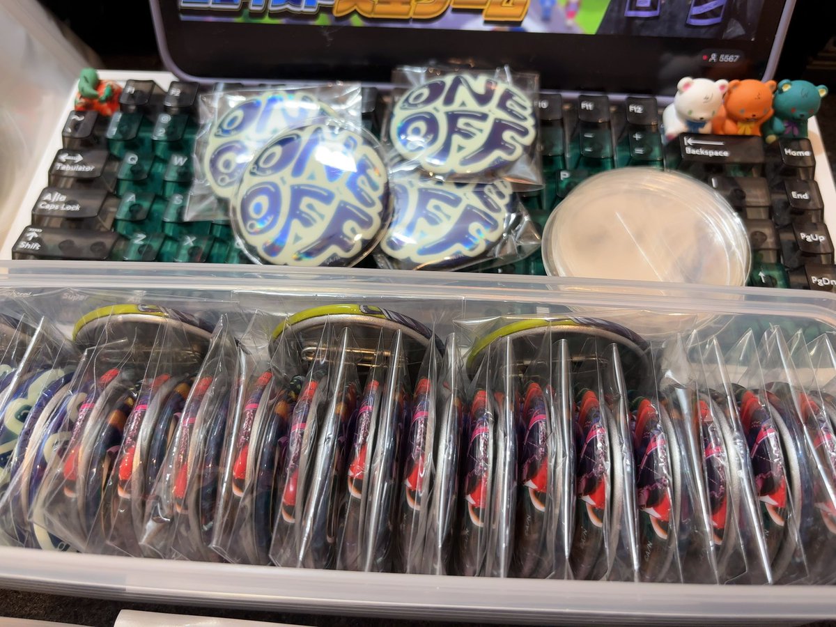 iris_1risu's tweet photo. 58のカバーが届いた…ピッタリで本当によかった😭
エゴ見ながらバッグ組むぞー https://t.co/ExUW0bXX3s