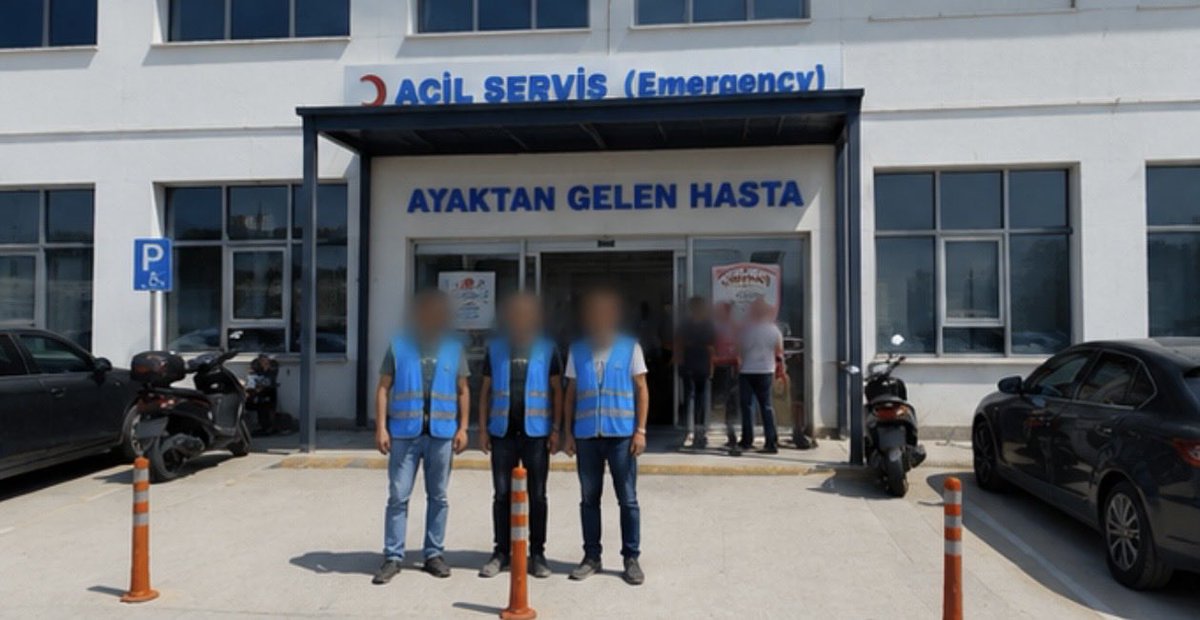 DuzceDsm's tweet photo. TOPLU ÇALIŞMA HİZMETİ İLE AKÇAKOCA DEVLET HASTANESİNDEYİZ..
   Kamu hizmeti yüküml��lerinin,  gerçekleştirdikleri toplu çalışma hizmeti kapsamında, Düzce Akçakoca Devlet Hastanesinin temizlik ve bakım çalışmaları gerçekleştirildi.  

@lutfullahates25 
@KarabahceKenan https://t.co/omuRZ8hlWp