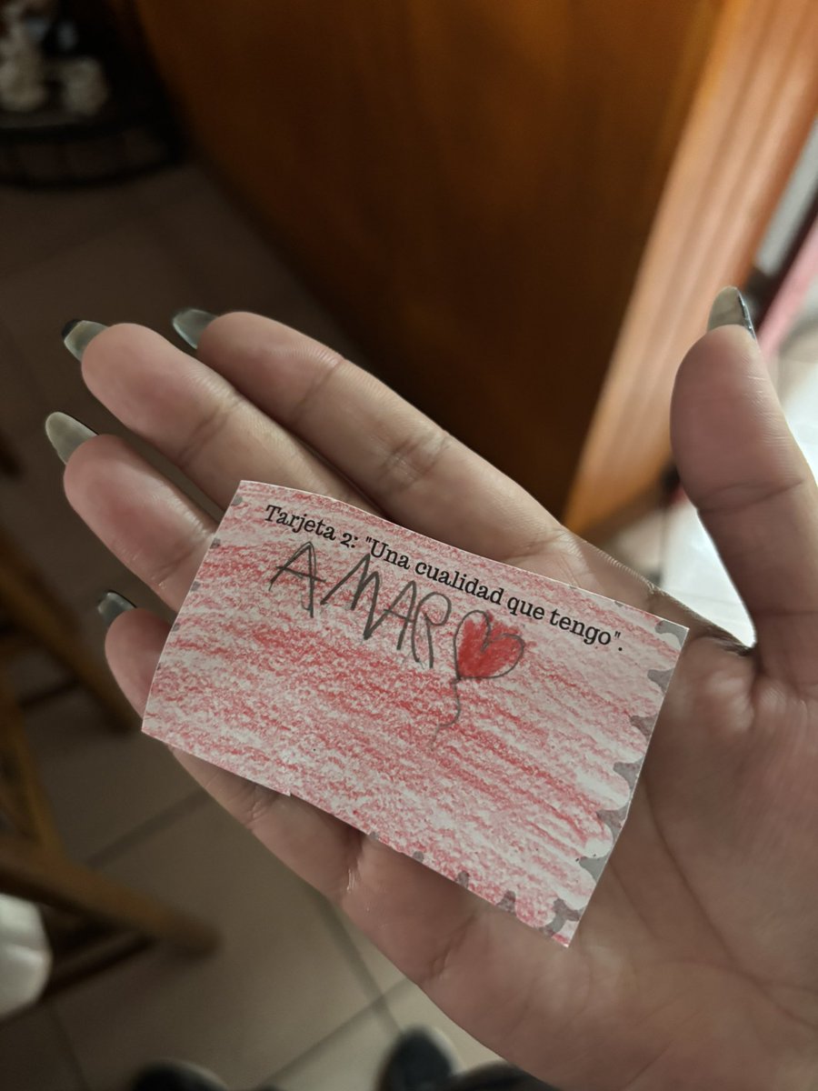 evilmaki22's tweet photo. mi hija de 7 años https://t.co/aSm1VVKgZb