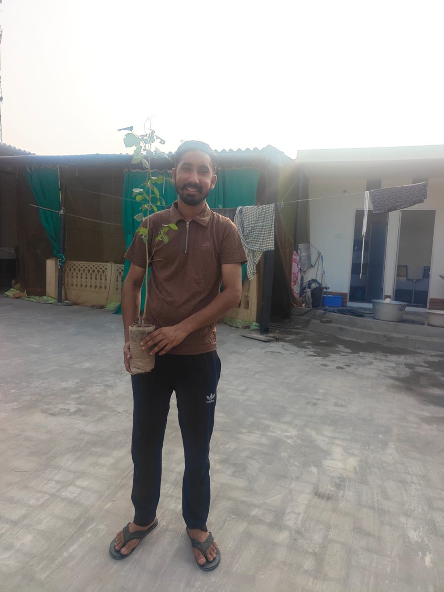 pinkyin34681736's tweet photo. Celebrating life by giving life! 🌱 Join the Mega Tree Plantation Drive dedicated to the birthday of Saint Gurmeet Ram Rahim Singh Ji
Mega Tree Plantation Drive. Let’s make our country green, clean, and beautiful. 🌳🕊️
#BirthdayCelebration #GreenIndia #PlantAT https://t.co/JGu1otSM2i