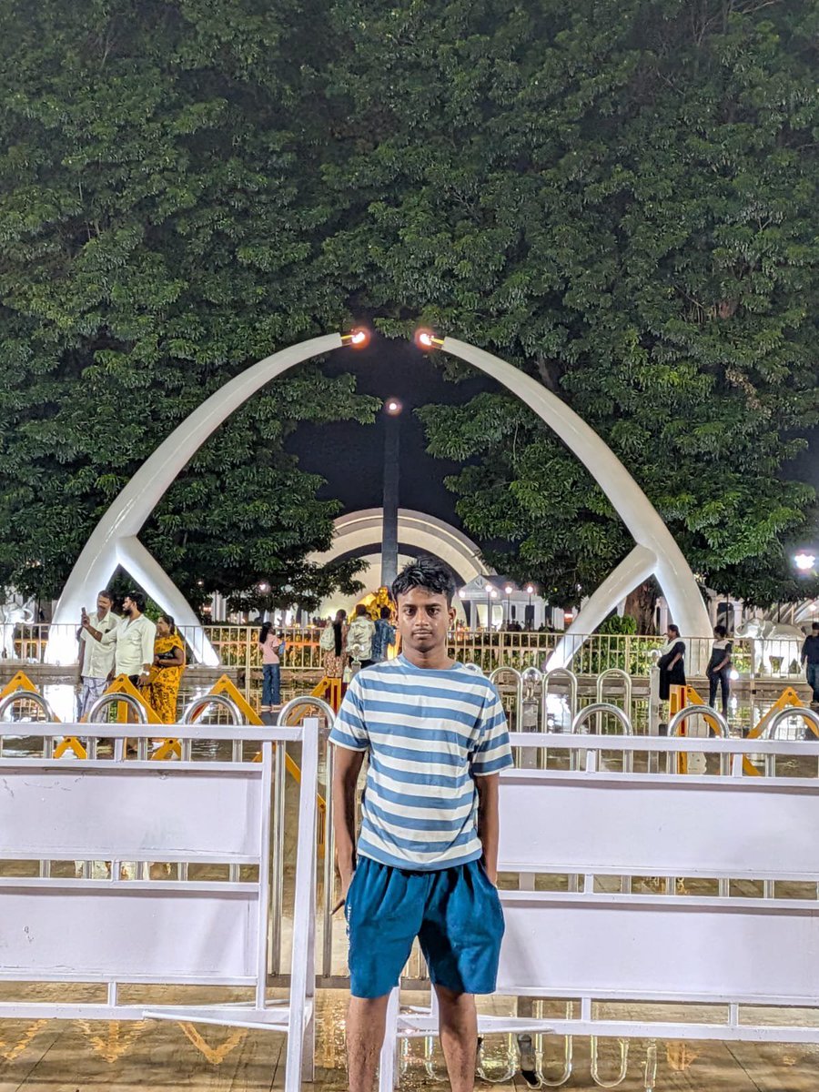 arjunrane10's tweet photo. 📍 Samadhi, Chennai 💛, Tamil Nadu, India 🇮🇳 
Same day after Marina Beach 🏖️ I went to Samadhi https://t.co/hlaIDrhUrt