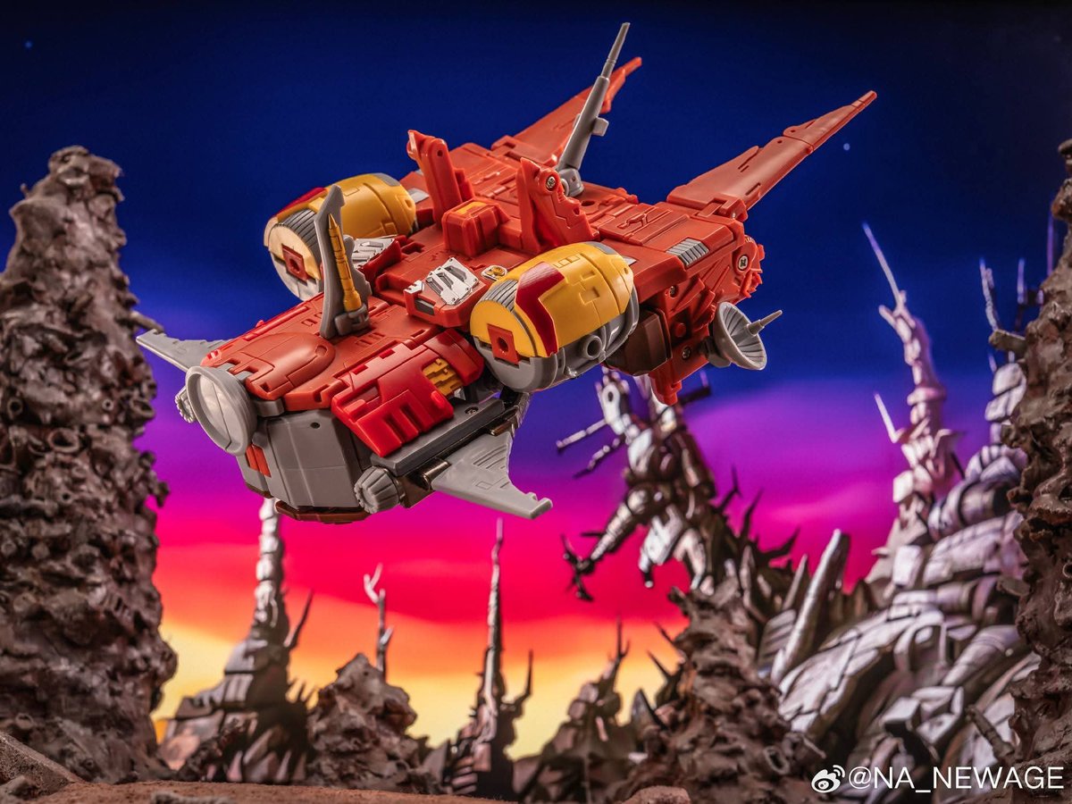 not_on_twitta's tweet photo. NewAge Junkion Ship. 

It will act as the base for a combiner using 5 other Junkions. https://t.co/DpzOOruYap