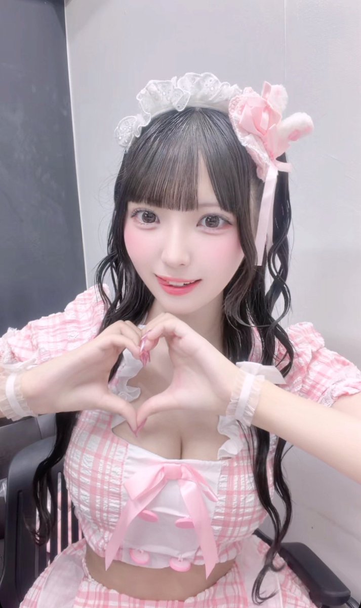 miuchan_0912's tweet photo. #コスマップ vol.28ありがとうございました🎀
衣装が可愛すぎてテンション上がりました🎵
ぷりぷり可愛くて幸せでした💗💗
みうちゃん可愛かったでしょ〜⁇👶🏻🎀
#vanityme https://t.co/YIHbIVJuzJ