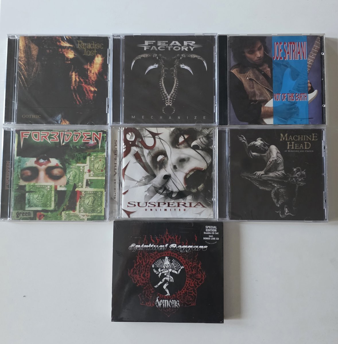 Stefa_BGD's tweet photo. #ParadiseLost #FearFactory #JoeSatriani #Forbidden #Susperia #MachineHead #SpiritualBeggars
Just got back from my vacation in Greece. On the way back, I stopped in Thessaloniki and picked these up: https://t.co/Sp7mcr91s6