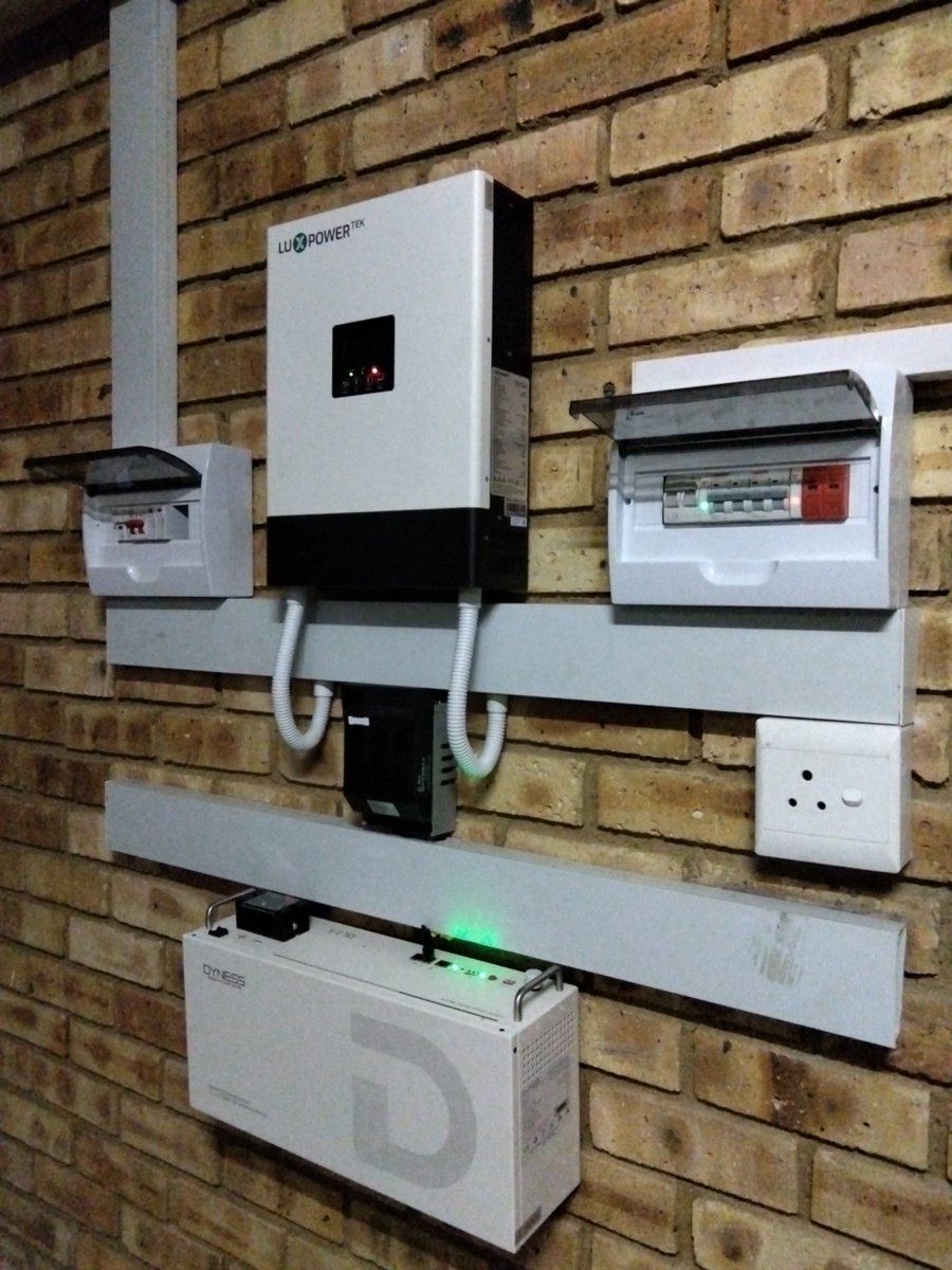 Blackpride_ndou's tweet photo. Sollar system, call or inbox for our service 💕💯 https://t.co/E85TjEWWga