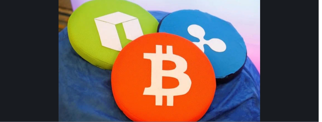 Market_Lenfz's tweet photo. Bitcoin falls below $63,000 as regulatory delays offset optimism about interest rate cuts.

Bitcoin fell sharply on Friday , dragged down by news that the U.S. Securities and Exchange Commission (SEC) delayed its plan to grant key regulatory exemptions for tokenized securities , after weak U.S. inflation data largely offset optimism about no near-term interest rate hikes.

The world's largest cryptocurrency by market capitalization fell 1.4% to $62,912.4 at 5:22 a.m. ET (5:22 p.m. Beijing time), and has also fallen more than 2% this week.

This week, risk assets rebounded overall as expectations of interest rate hikes cooled and strong earnings reports from tech companies boosted AI-related stocks, but the cryptocurrency market significantly underperformed risk assets such as stocks.

SEC Delays Key Exemption for Tokenized Securities 

the U.S. Securities and Exchange Commission plans to further delay its "innovation exemption" program for tokenized securities due to concerns raised by the White House and Wall Street about the legal basis and market impact of the proposal.