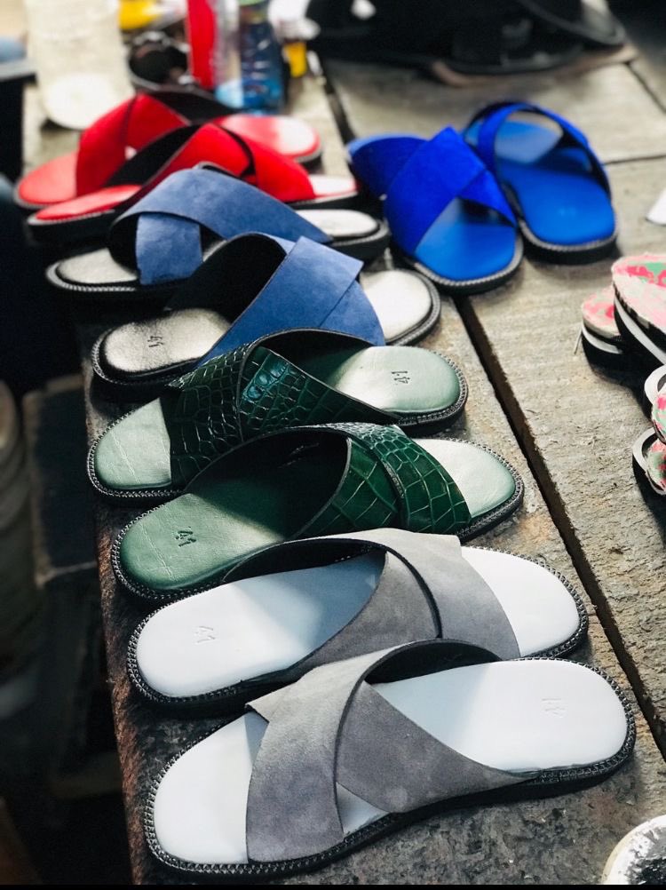 Acoustic_200's tweet photo. @code_micky Contact me for all your slippers 🔥💯0555257039
Location Kumasi https://t.co/lBqxnjtFxR