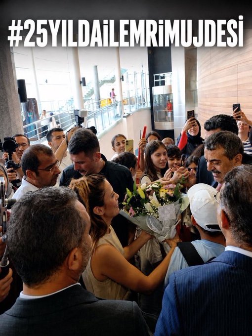 119ey's tweet photo. Öğretmen ailelerinin huzuru, çocuklarımızın mutluluğu için il emri talebimizi saygıyla arz ediyoruz. Aile birliğine göstereceğiniz hassasiyete güveniyoruz. #25YildailEmriMujdesi
@RTErdogan
@dbdevletbahceli
@_cevdetyilmaz
@Yusuf__Tekin 17 https://t.co/zo7sKqxE6l