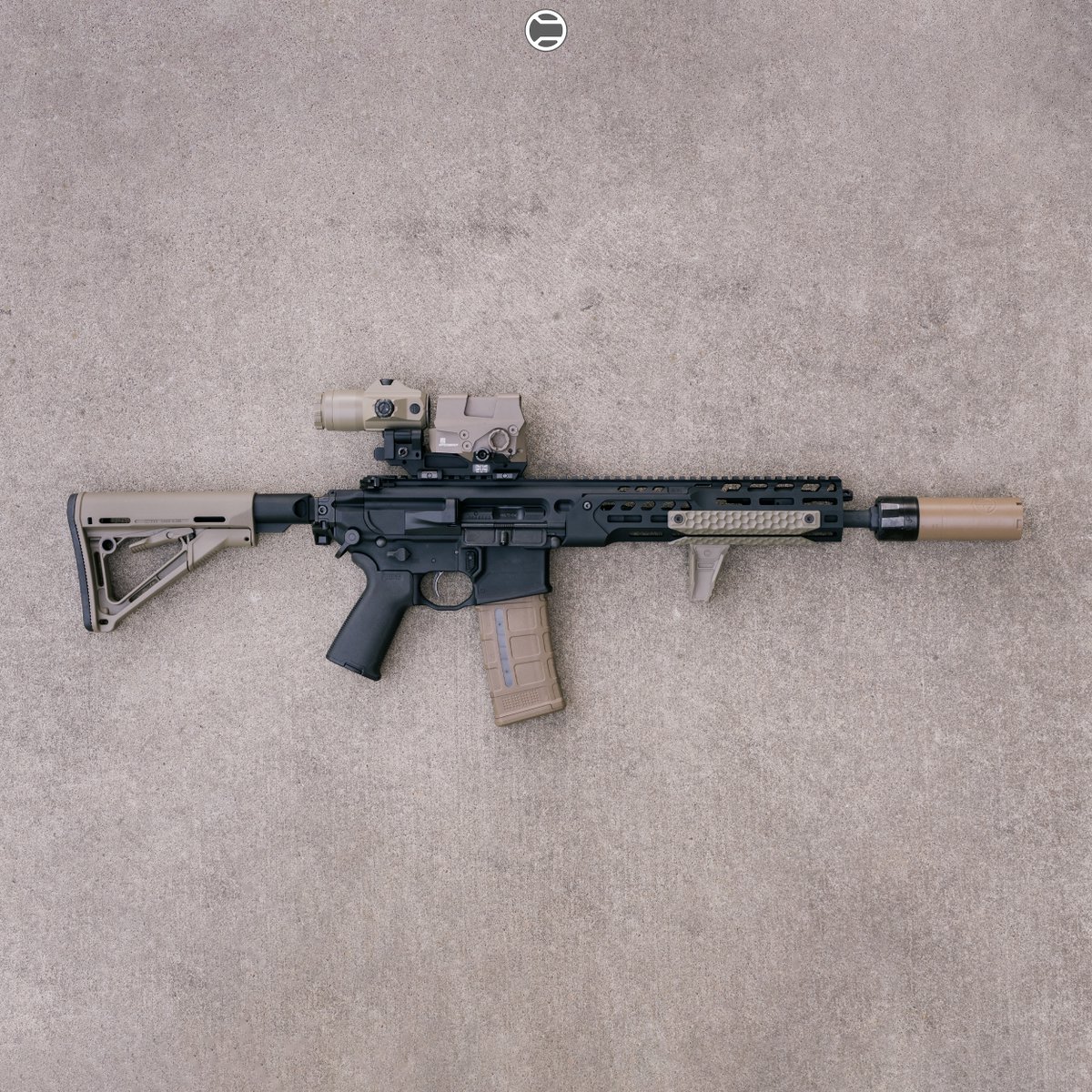 RailScales's tweet photo. L143A2 / 12.5” 5.56
• Anchor-P | FDE
• HTP XOS-H | Honeycomb | FDE | 3.5-Slot
• HTP XOS-W | Honeycomb | FDE | 3.5-Slot
• QDX Sling Mount | Terra Bronze
• MonoLift Riser | Carbon Black
• MCX CSMR Button | Carbon Black
#RailScales #Anchor #HTPScales #XOS #MonoLift #CSMR #SigSauer #MCX #L143A2 #Romeo8T #SLXC #Magpul #PoiTac #STMCX #EdgarBrothers #BlueForceGear #MLOK #Profoto