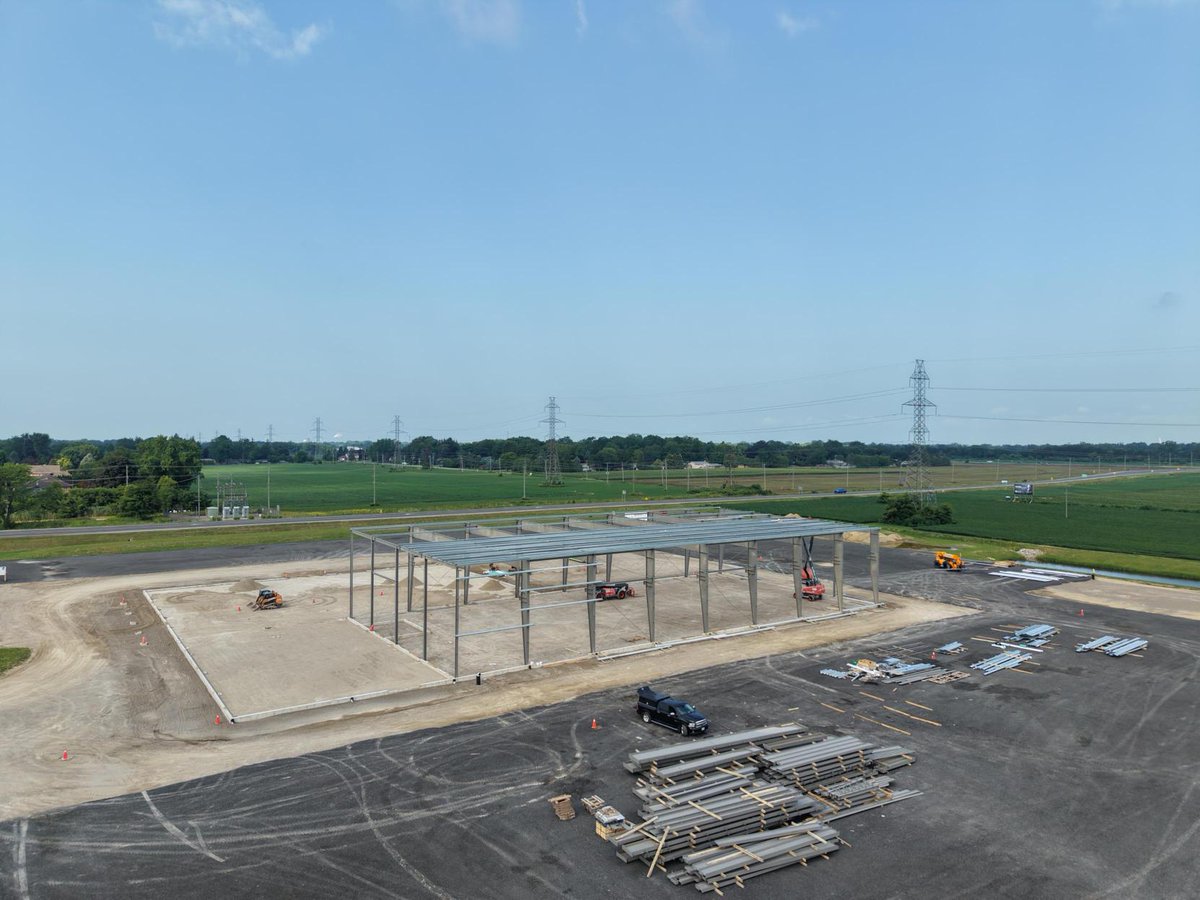 southpointequip's tweet photo. A big milestone for our new Chatham facility! 🏗️
The steel is going up, and our new home is starting to take shape. We can’t wait to see this project continue to come together! https://t.co/gsOi63bdNj