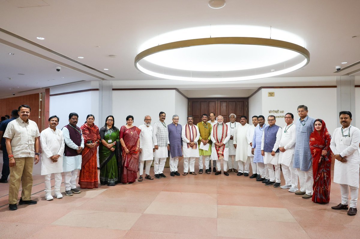 sisupalagarha's tweet photo. 20 BJP MPs in Lok Sabha and not one of them raised their voice against the MMDR Amendment Bill.

This Act transfers the control of all mineral bearing lands of Odisha (&amp; other States) to the Centre.

Odisha can't levy any tax or cess or royalty without the Center's permission https://t.co/ZRlBDGAAsr