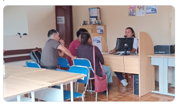 PuntoDigitz93q's tweet photo. 175 habitantes de Loreto (Orellana) fortalecieron sus conocimientos y competencias digitales gracias a los Puntos Digitales Gratuitos de esta localidad.  Los ciudadanos participaron en el curso de Computación Básica, diseñado para desarrollar habilidades digitales. https://t.co/XTPVkawpRL