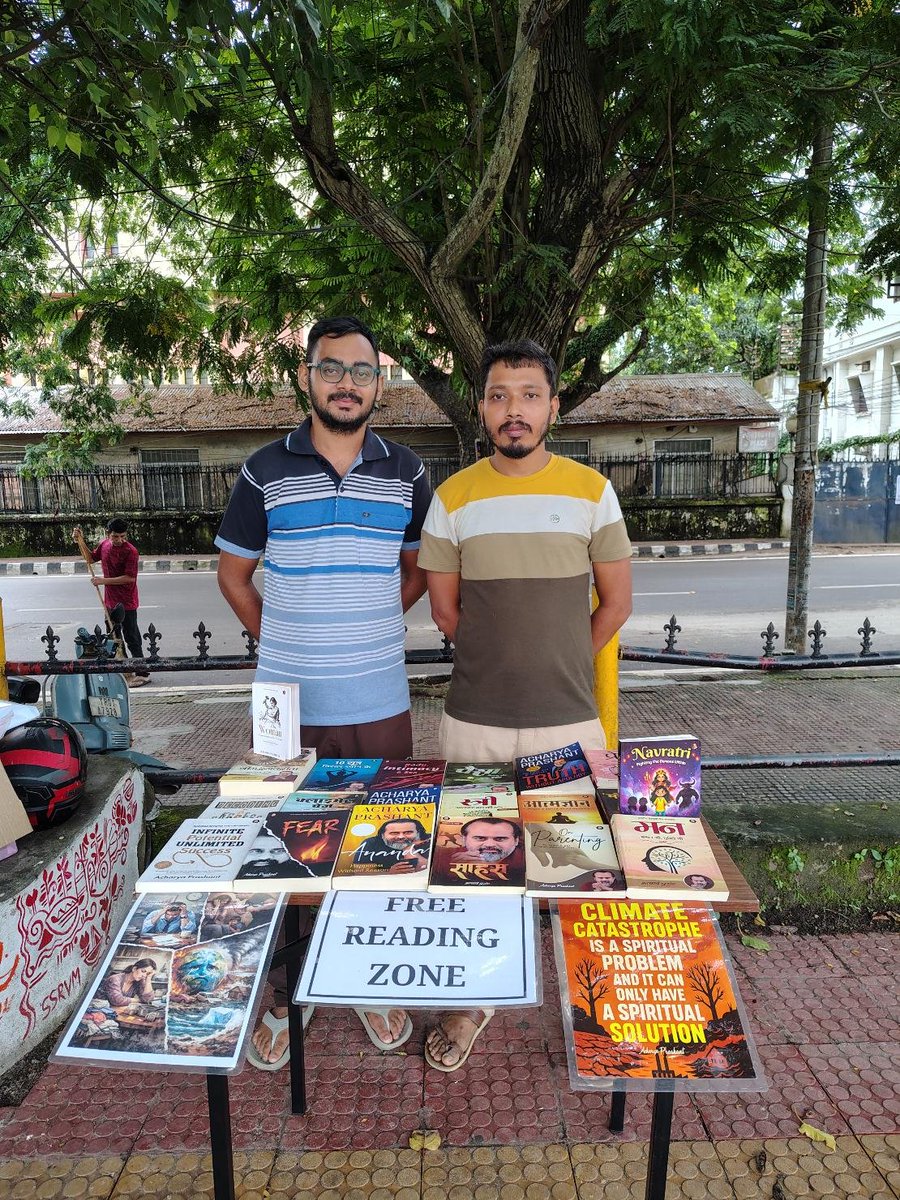 AnanyaS40571908's tweet photo. The right book can make you stop, question, understand, and change. Help someone find it.

#WisdomWarriors
#AcharyaPrashanth https://t.co/eDo3BNA2cd