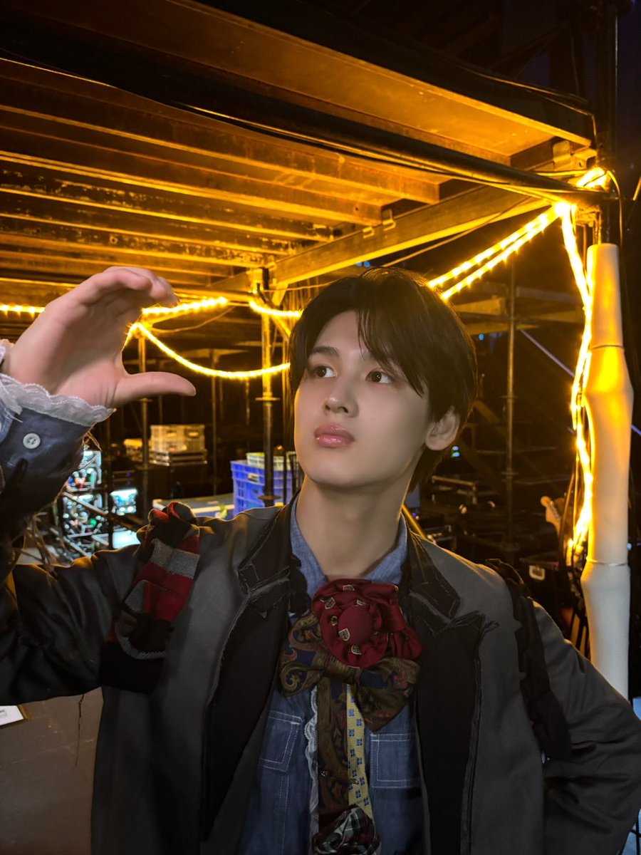 404_NF_official's tweet photo. EBiDAN THE LIVEありがとうございましたー！！！
入った当初からずっと憧れだったので、今回シューティングアクトとして立つことができて本当に嬉しかったです！
みなさん唐揚げ食べたくなりましたか？笑 ぼくはステージの前に食べたので頑張れました🍖

#矢島優斗 #NotFound #4NF4 #EbIDAN https://t.co/5MjVKJJfGj