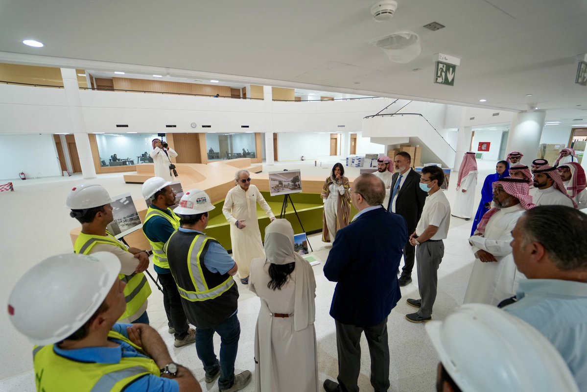 Reem_Alwaleed's tweet photo. زيارة لجامعة المملكة @KingdomUniSa برفقة والدي الأمير الوليد بن طلال، لمتابعة الاستعدادات النهائية والاطلاع على جاهزية الجامعة لاستقبال أولى دفعاتها مع بداية العام الدراسي..

الحمدلله، نقترب من هذه البداية بثقة وطموح، لتبدأ رحلة الجامعة ببيئة تعليمية وتجربة رائدة تواكب تطلعات طلابنا وطموحات بلادنا 🇸🇦

I joined my father, Prince Alwaleed bin Talal, at Kingdom University @KingdomUniSa to follow up on the final preparations and review the university’s readiness to welcome its first cohort at the start of the academic year.

As we approach this important new chapter, we do so with confidence and ambition. Kingdom University is ready to begin its journey, offering a leading educational environment and experience that reflect the aspirations of our students and the ambitions of our nation 🇸🇦