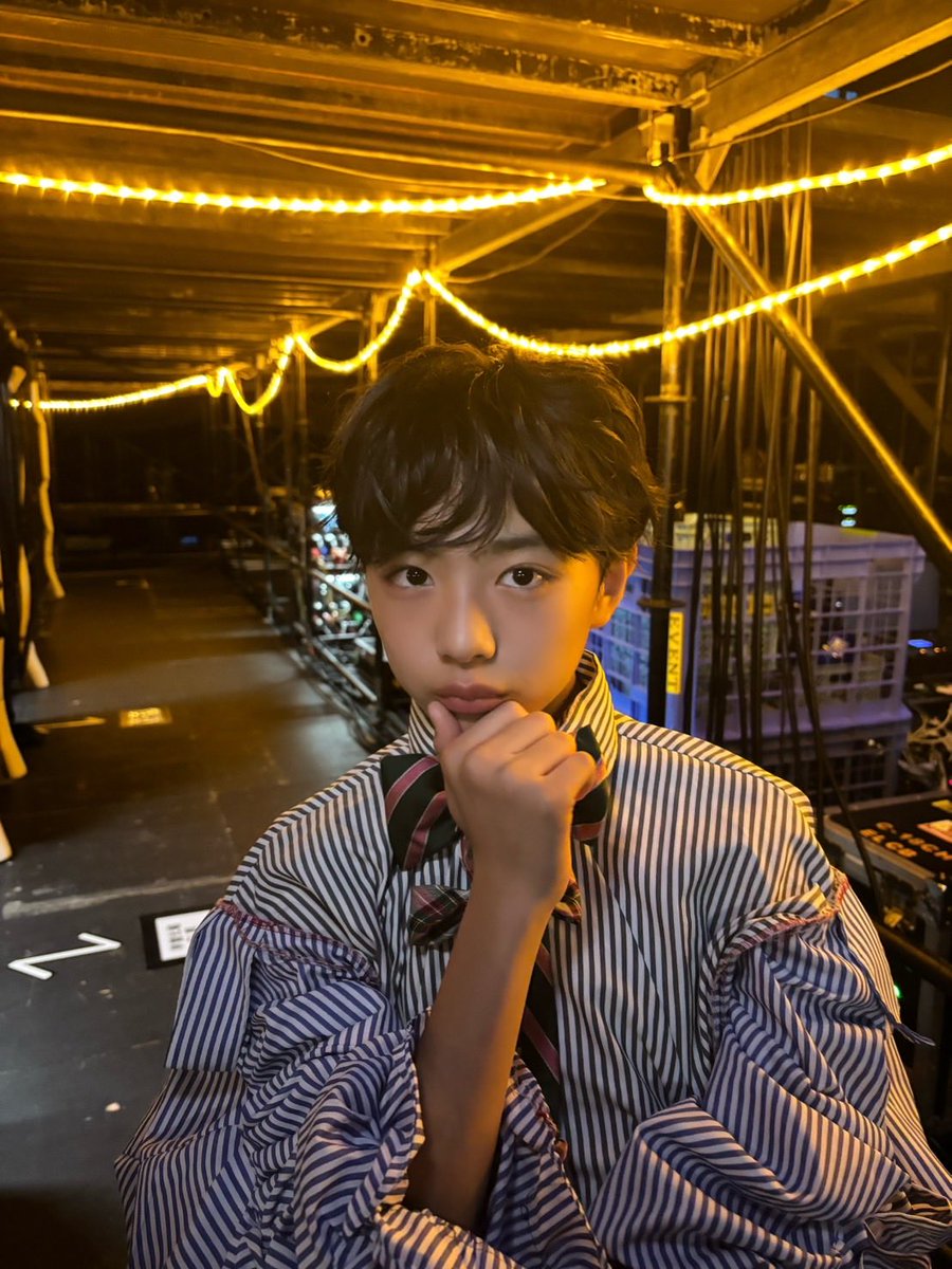 404_NF_official's tweet photo. 今日は夢の舞台、憧れのステージに立つことができたので本当に本当に嬉しくてサイコーの気持ちでいっぱいです❗️
たくさんのペンライトに囲まれてできたのも本当に嬉しかったです❗️
これからもたくさんのみなさんの前に立てれるように頑張ります❗️
本当にありがとうございました❗️
#成田粋 #NotFound #4NF4 #EBiDAN