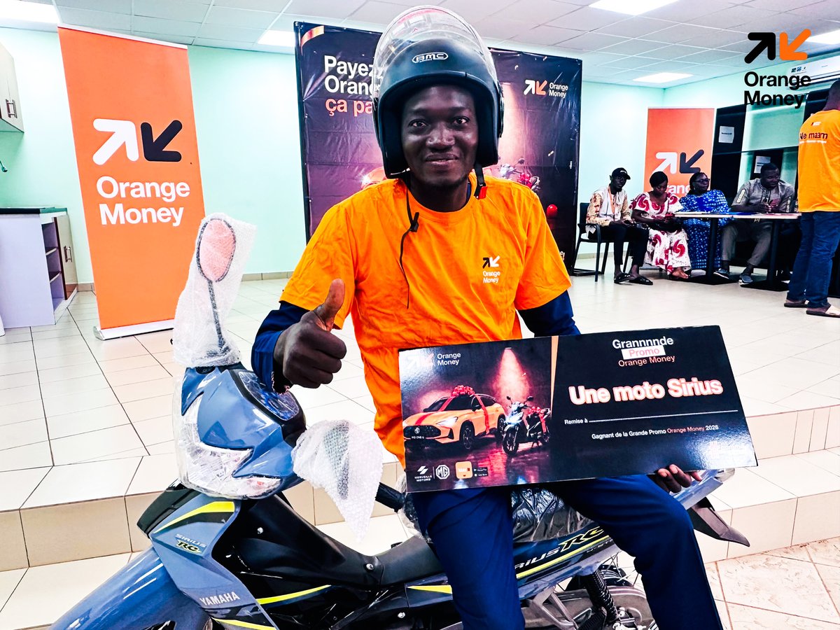 Orangemoneybf's tweet photo. 𝐋𝐚 𝐆𝐫𝐚𝐧𝐝𝐞 𝐏𝐫𝐨𝐦𝐨 𝐎𝐫𝐚𝐧𝐠𝐞 𝐌𝐨𝐧𝐞𝐲 𝐜𝐨𝐧𝐭𝐢𝐧𝐮𝐞 ! 🧡

Cette semaine, nos gagnants repartent avec du cash 💰 et une superbe moto 🏍️. Félicitations !
📲 Inscris-toi sur Max it ou compose *202# et cumule tes points. https://t.co/3in0pjsgZn