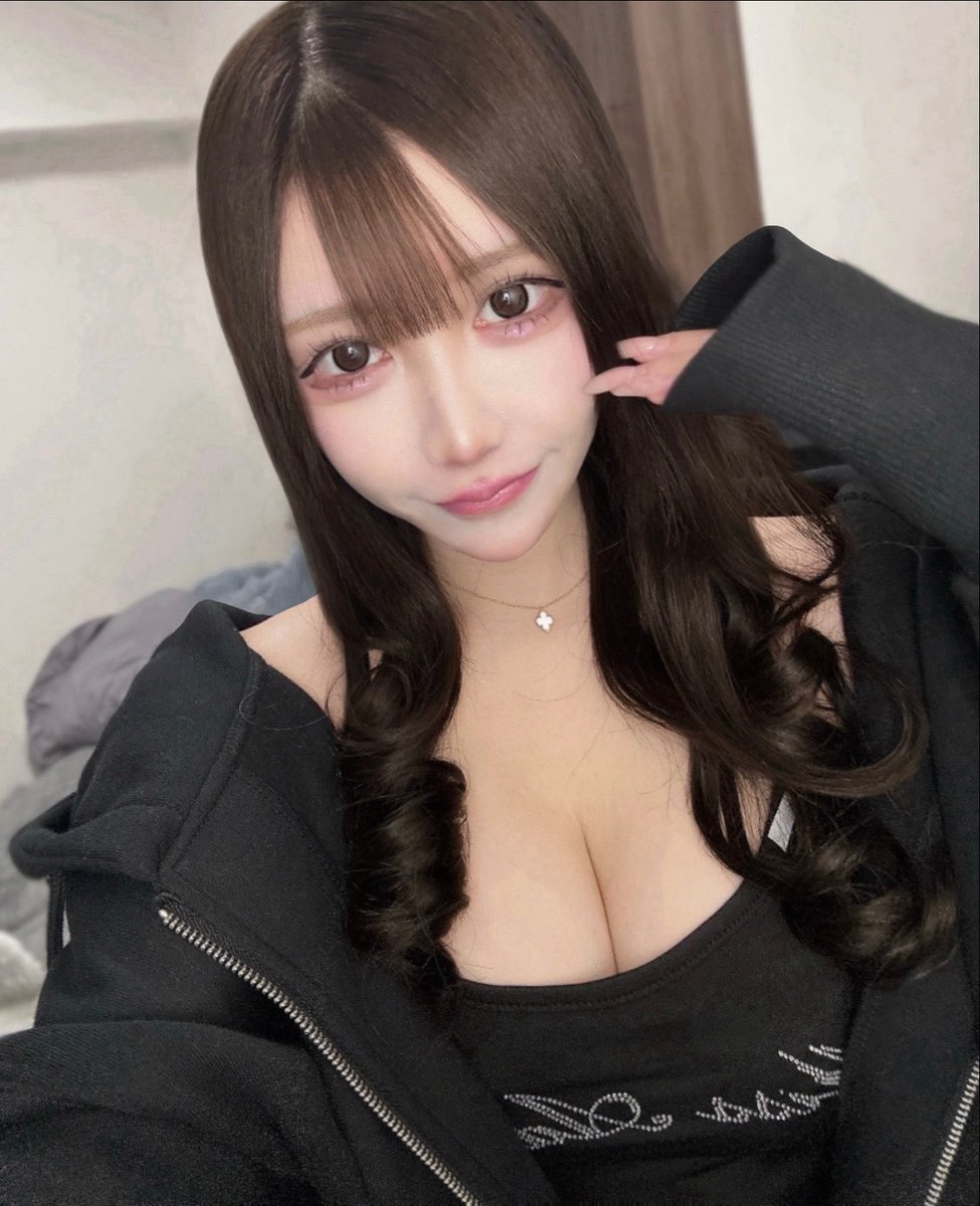 emt_y2's tweet photo. 久しぶりにX開いたけど
フォロー外さないでいてくれた人
ありがとう^._.^ https://t.co/OeAJMoxUAq