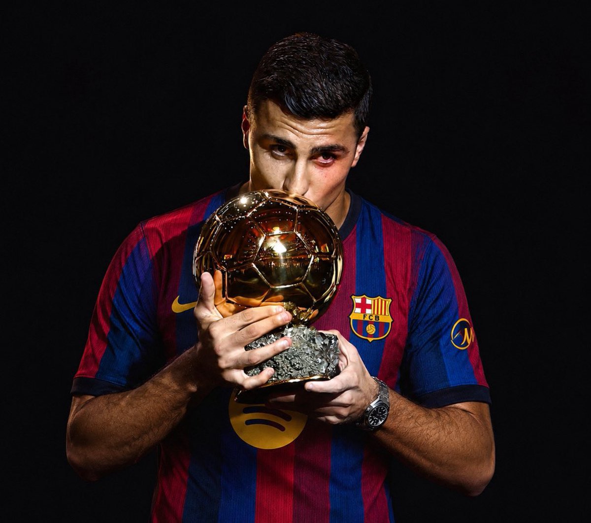 callmehpower's tweet photo. 🚨🔵🔴 𝐁𝐑𝐄𝐀𝐊𝐈𝐍𝐆: RODRI IS FLYING TO BARCELONA! ✈️🔥

The agreement is TOTAL and Rodri is expected to arrive in Barcelona in the coming hours

He will undergo his medical tests and complete the final formalities to become a Barça player between Friday and Saturday

🔵🔴 OPERATION UNDERWAY ⏳

🗞️ 𝐕𝐈𝐀: @Juanjesuscsap
