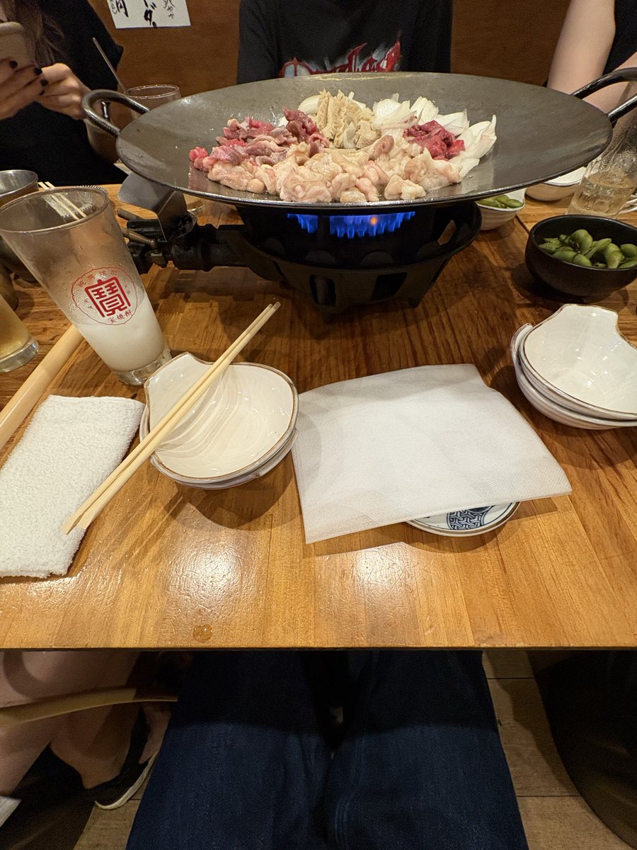 kujaemon's tweet photo. 予定になかったのにこの時間から急遽飲みに行くの最高に大学生してる https://t.co/FuuYJEv86k