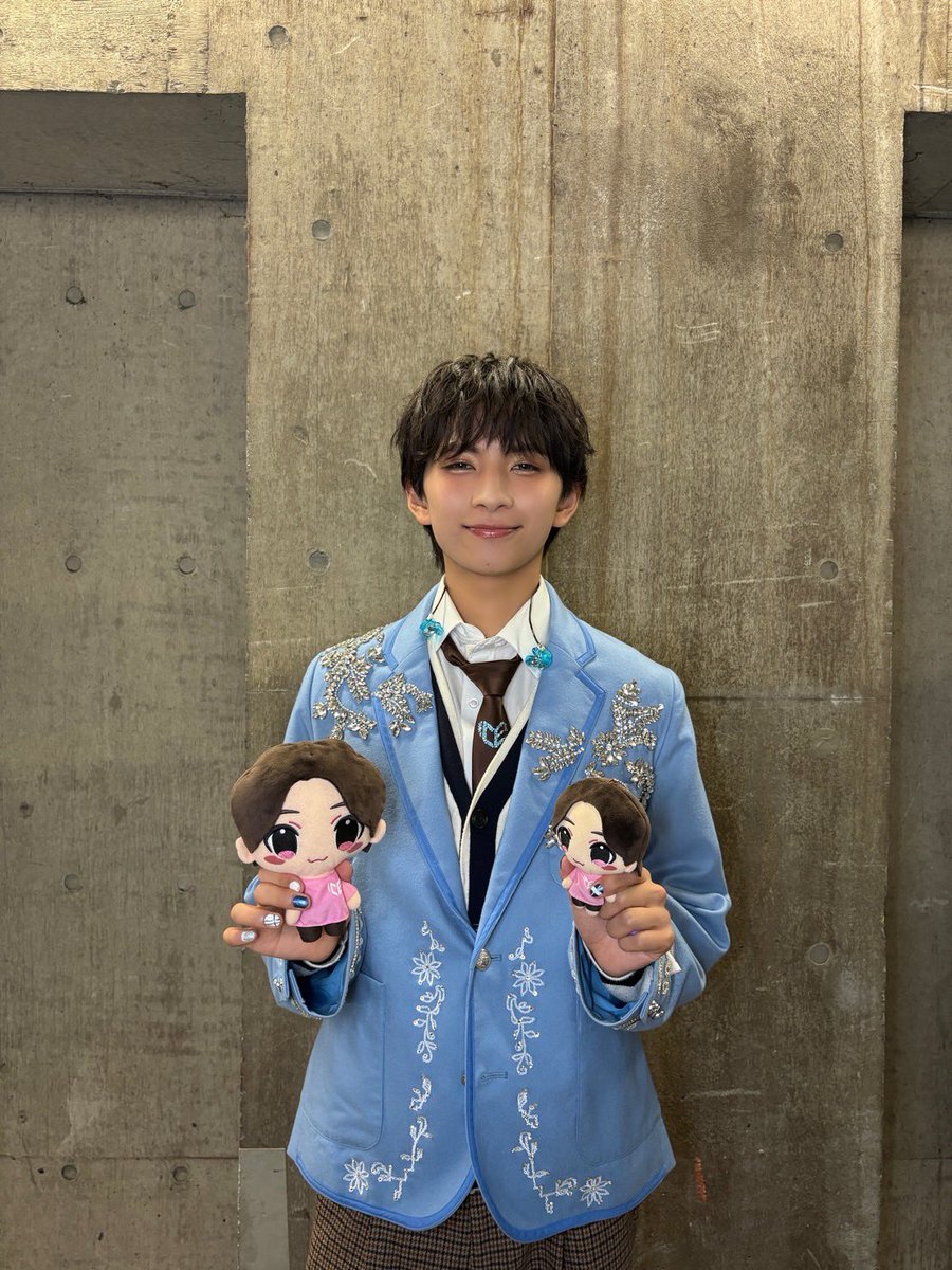 ICEx_official's tweet photo. 🦐 #エビライ2026 🦐

＼ #ICEx  #竹野世梛 💜／

おめめきゅるきゅる最年少！👶🏻
2008.8.28 17歳

エビライ二学期ありがとうございました！！！！

ほんとEBiDANって最高だー！！！！

沢山の方々がいっぱい声援を送ってくれてまた幸せな日が増えました☺️☺️

明日は3日目！

みんな全力で楽しんで幸せになって欲しいから

明日も絶対超絶全力でぶち上がろうね！！！おやすみ

▼Instagram📷
https://t.co/rHi5H0f0xC

▼ICEx公式HP🧊
https://t.co/Oryxm49Vhf

#EBiDAN #Yes_EBiDAN15th