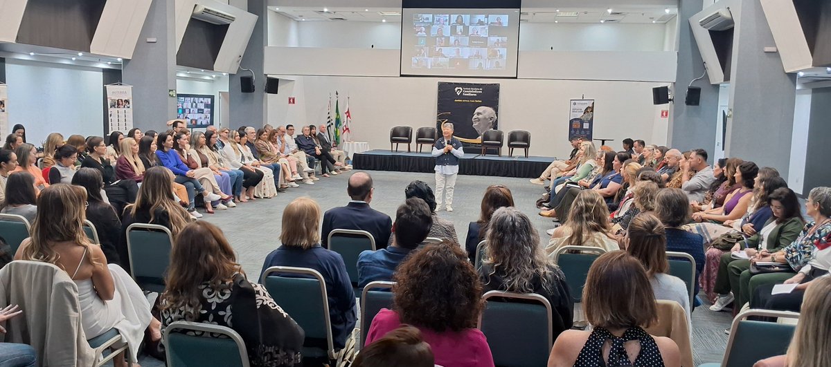 ConstelacaoBr's tweet photo. Palestra de abertura com Tsuyuko Spelter para o 4º Congresso Internacional de Constelação Familiar
História do Brasil e uma Constelação que olhou para a Educacão
Auditório do Hotel Leques/SP
#IBCF #ConstelaçãoFamiliar https://t.co/y69AVWzO1P