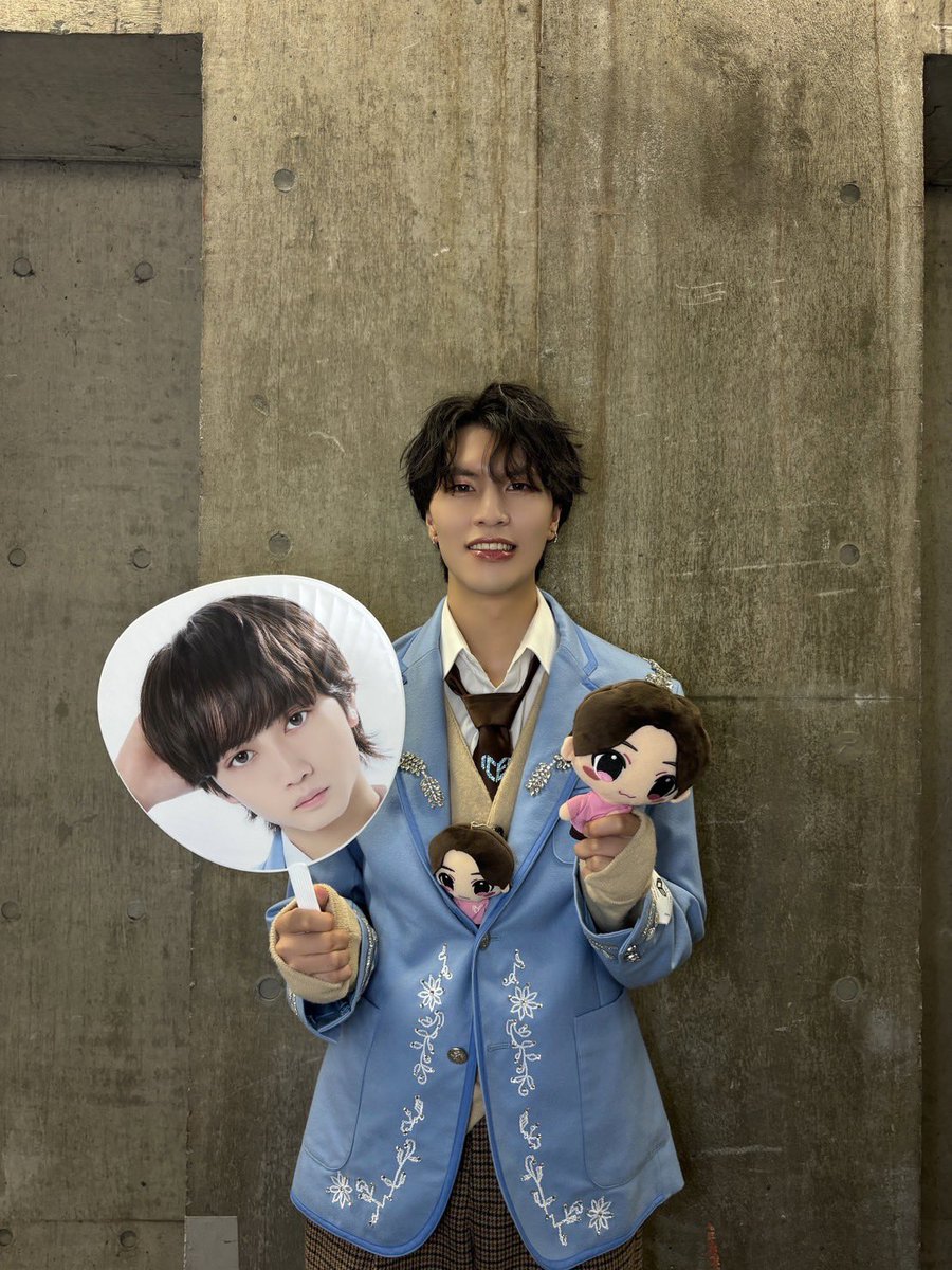 ICEx_official's tweet photo. 🦐 #エビライ2026 🦐

＼ #ICEx  #千田波空斗 💚／ 

セクシーボイスで甘い歌声🌹
2005.6.14 21歳

エビライ2日目ー！
ありがとうございましたー！

今日もすっごい楽しかったですね！ずーっとりゅうちゃんと居てました！ぬいぐるみもいいけど早く会いたいね🍀

本当に2日目も最高のライブでした！ありがとうございました！

また明日ねー！！🕊️

▼Instagram📷
https://t.co/IcPRu0KL9b

▼ICEx公式HP🧊
https://t.co/Oryxm49Vhf

#EBiDAN #Yes_EBiDAN15th