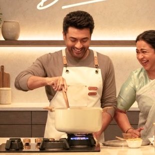sandrita_luv's tweet photo. i love when he got a silly apron on https://t.co/GrRkQLbI8O