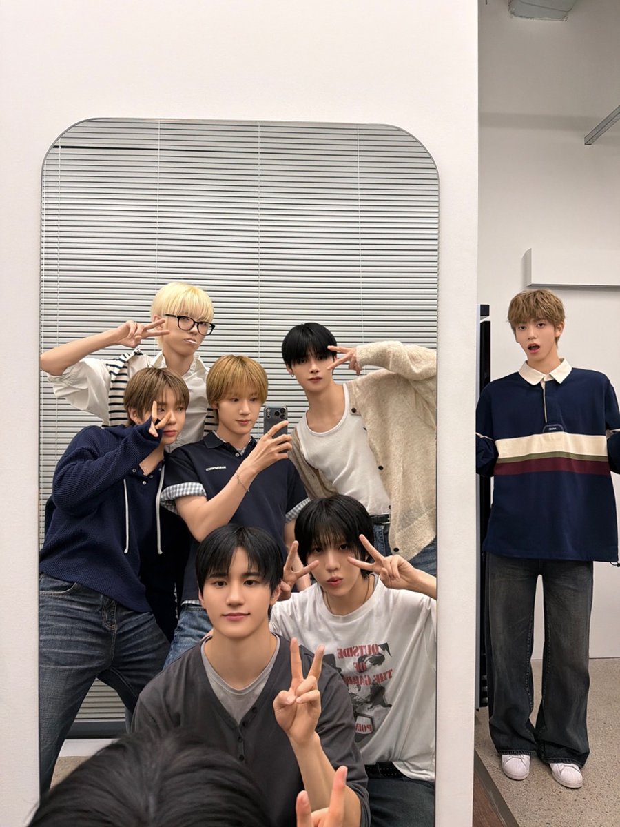 8TURN_official tweet picture