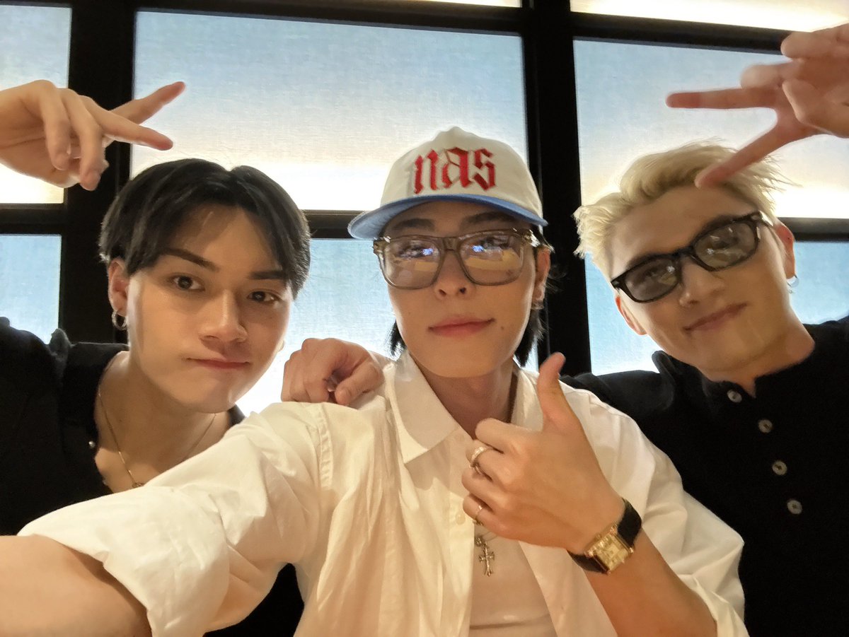 WOLFHOWLHARMONY's tweet photo. 誕生日を迎えました！

みんな、沢山のおめでとうをありがとう🫶🏻✨
応援広告もほんとにありがとう〜！
ちゃんと届いてます！

かっこいい漢になれるように
これからも頑張ります👼🏻

SUZUKI

#HBD_SUZUKI
#WOLFHOWLHARMONY #WHH https://t.co/wcRH1Brh5s